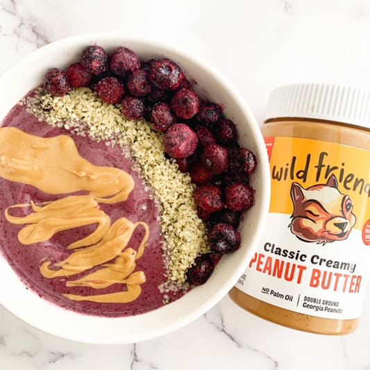 FRUITY PEANUT BUTTER SMOOTHIE BOWL